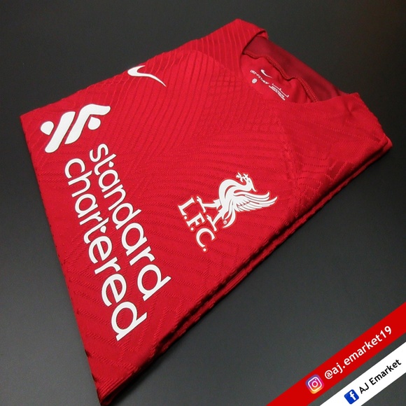 Nike Liverpool FC Scarlet Jersey - Picture 5 of 6
